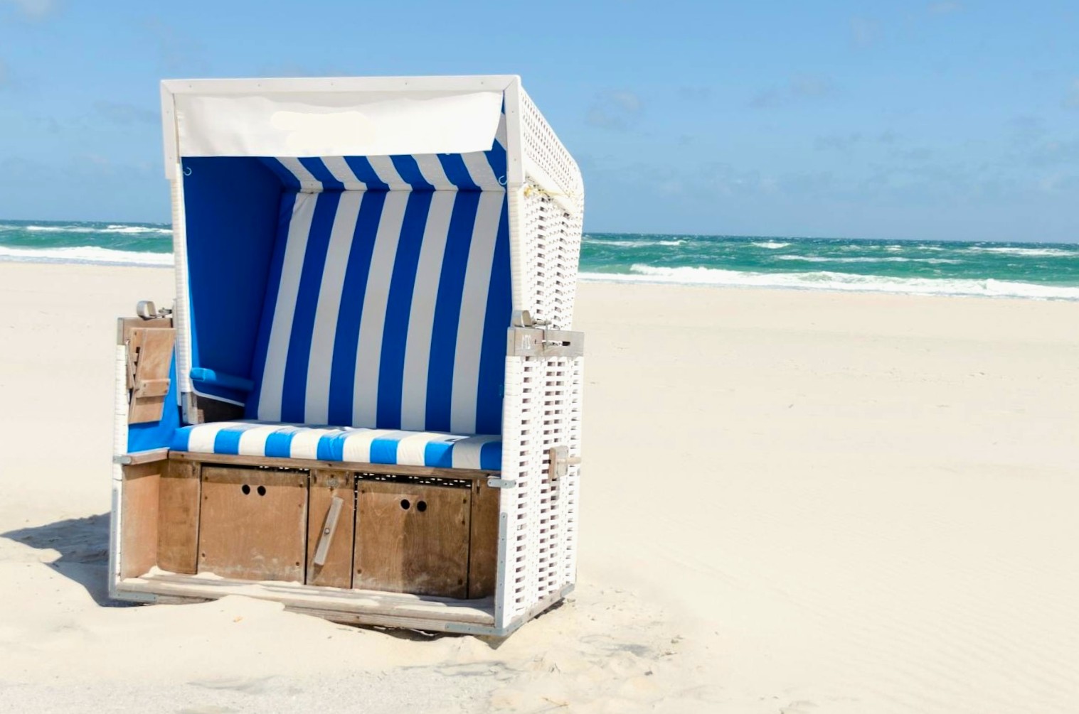 Strandkorb am Ostseestrand auf Usedom