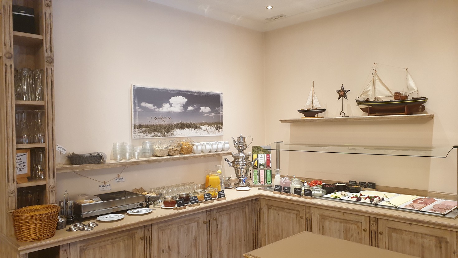 Fr&uuml;hst&uuml;cksbuffet im Haus